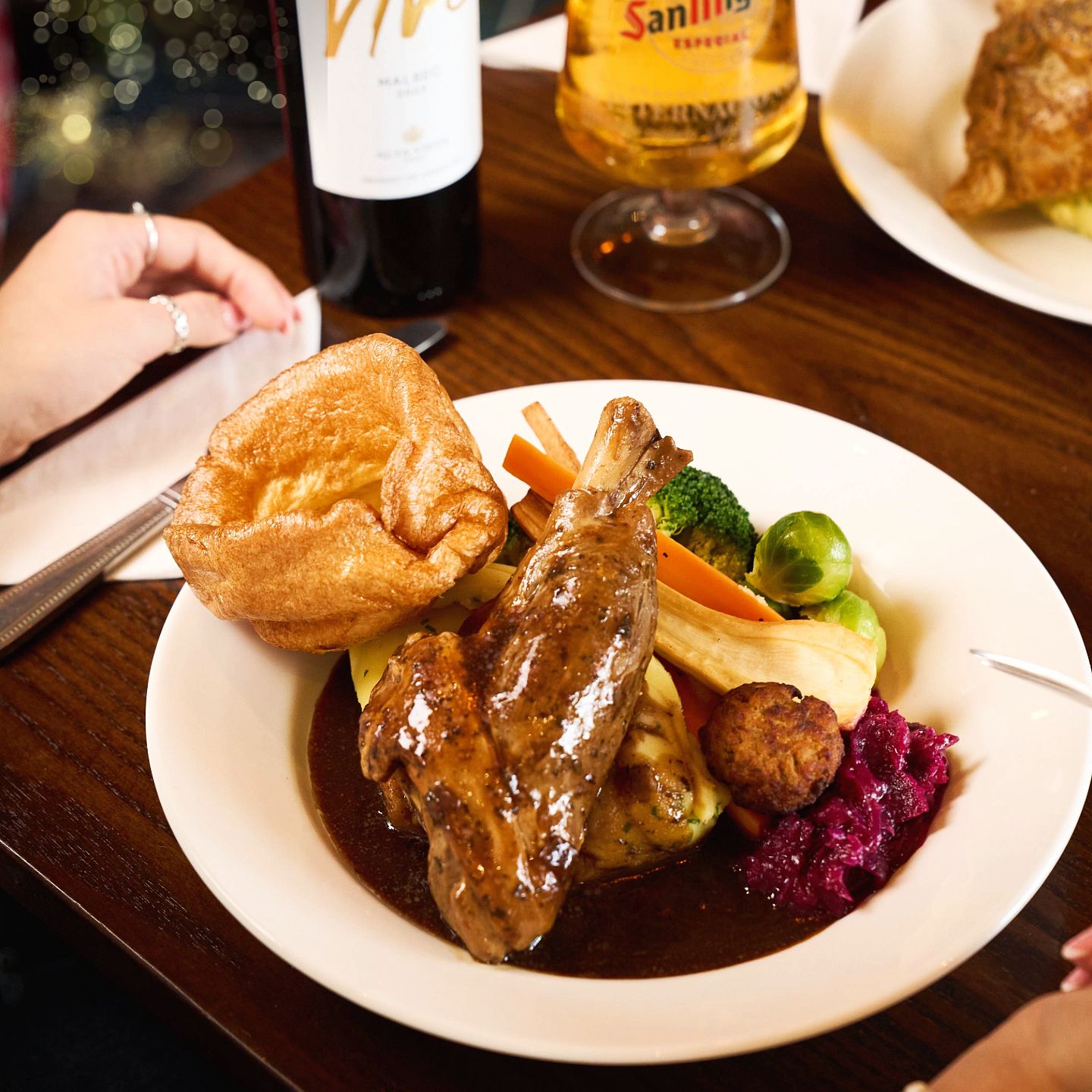 Christmas Day 2025 Lunch, Dinner & Dining at The Alders Nottingham in Ollerton